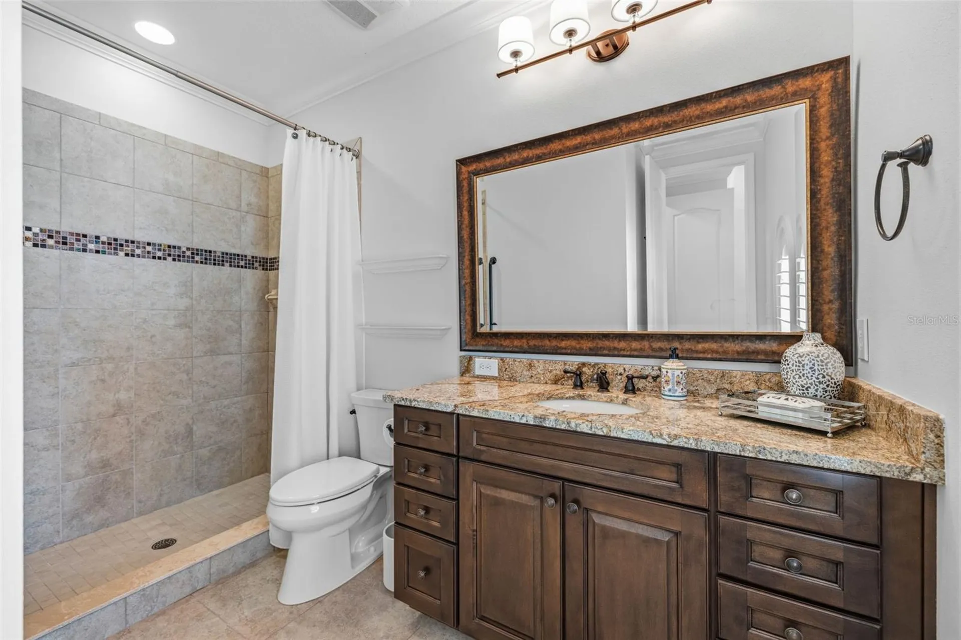 3210 W Villa Rosa Street Tampa FL 33611