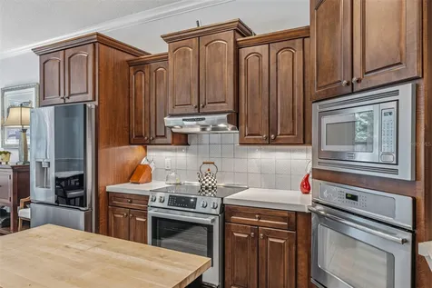 3210 W Villa Rosa Street Tampa FL 33611