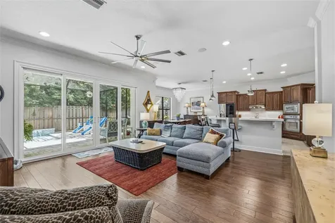 3210 W Villa Rosa Street Tampa FL 33611