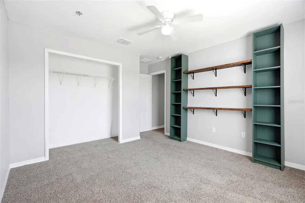 909 Meadow Glade Drive Ruskin FL 33570