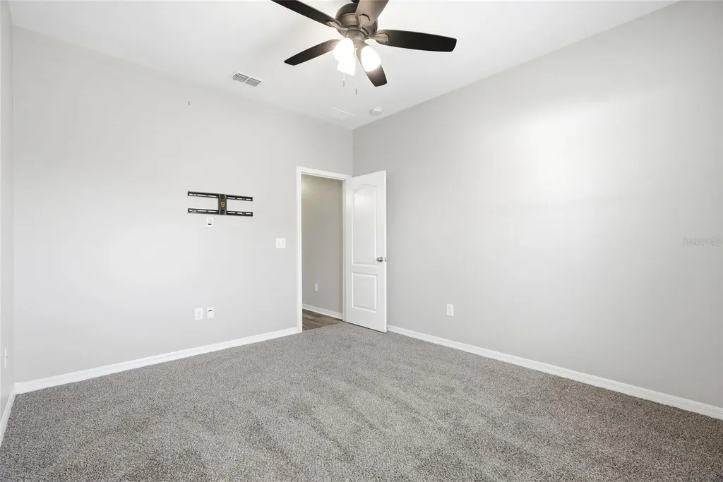 909 Meadow Glade Drive Ruskin FL 33570