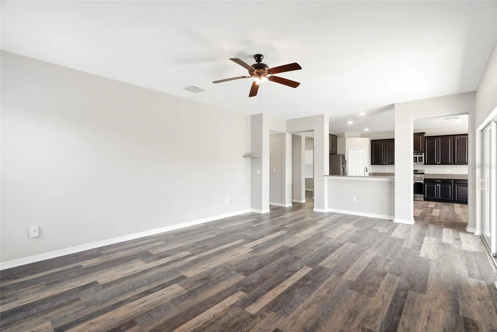909 Meadow Glade Drive Ruskin FL 33570