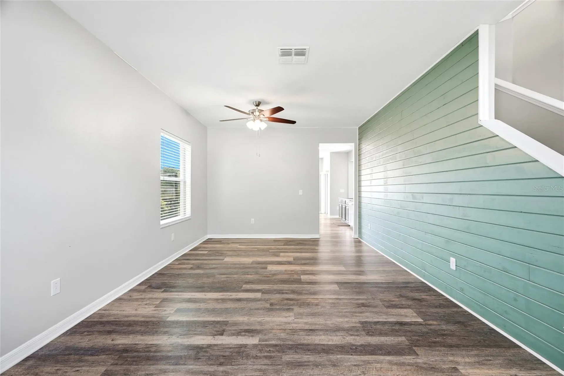 909 Meadow Glade Drive Ruskin FL 33570