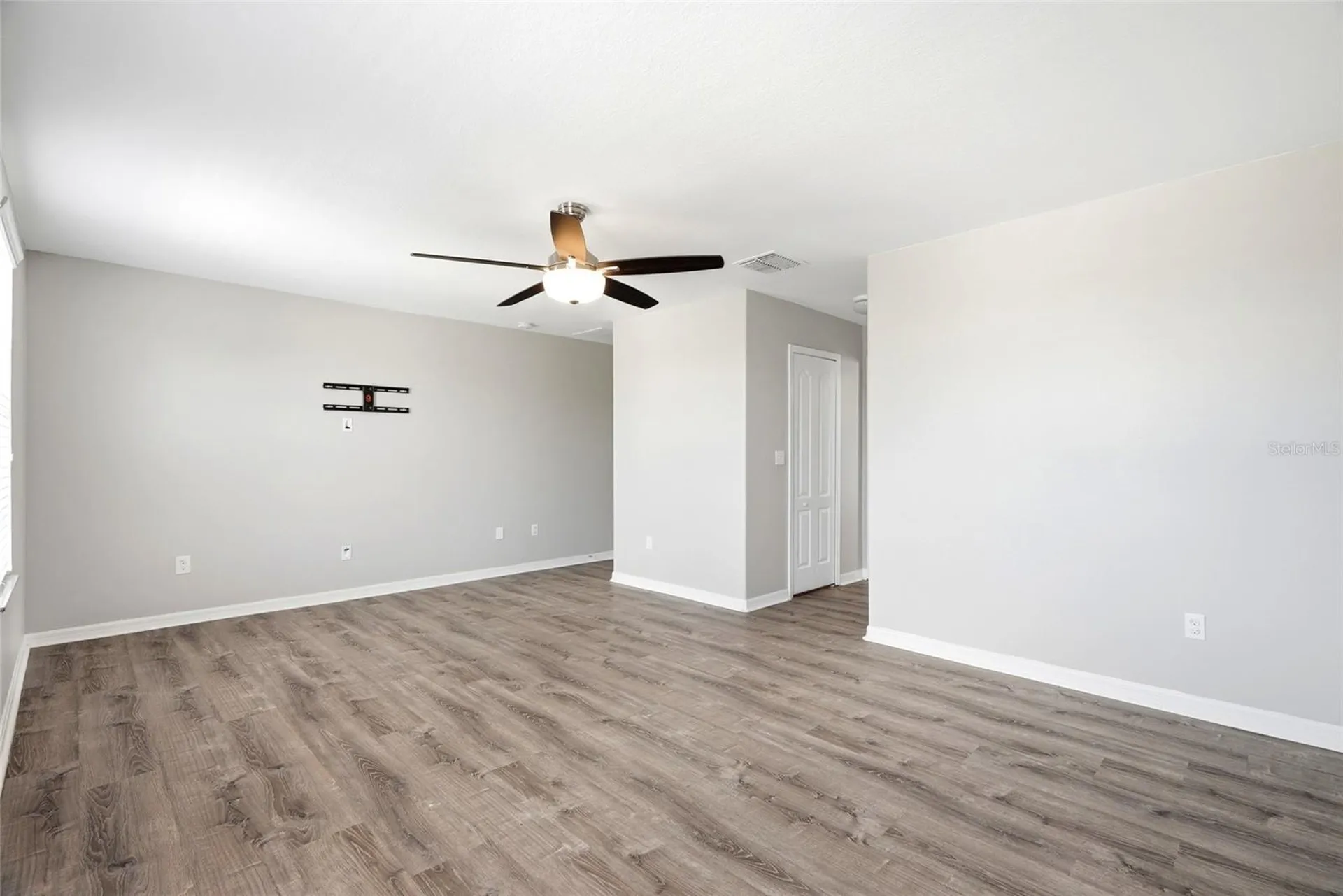 909 Meadow Glade Drive Ruskin FL 33570