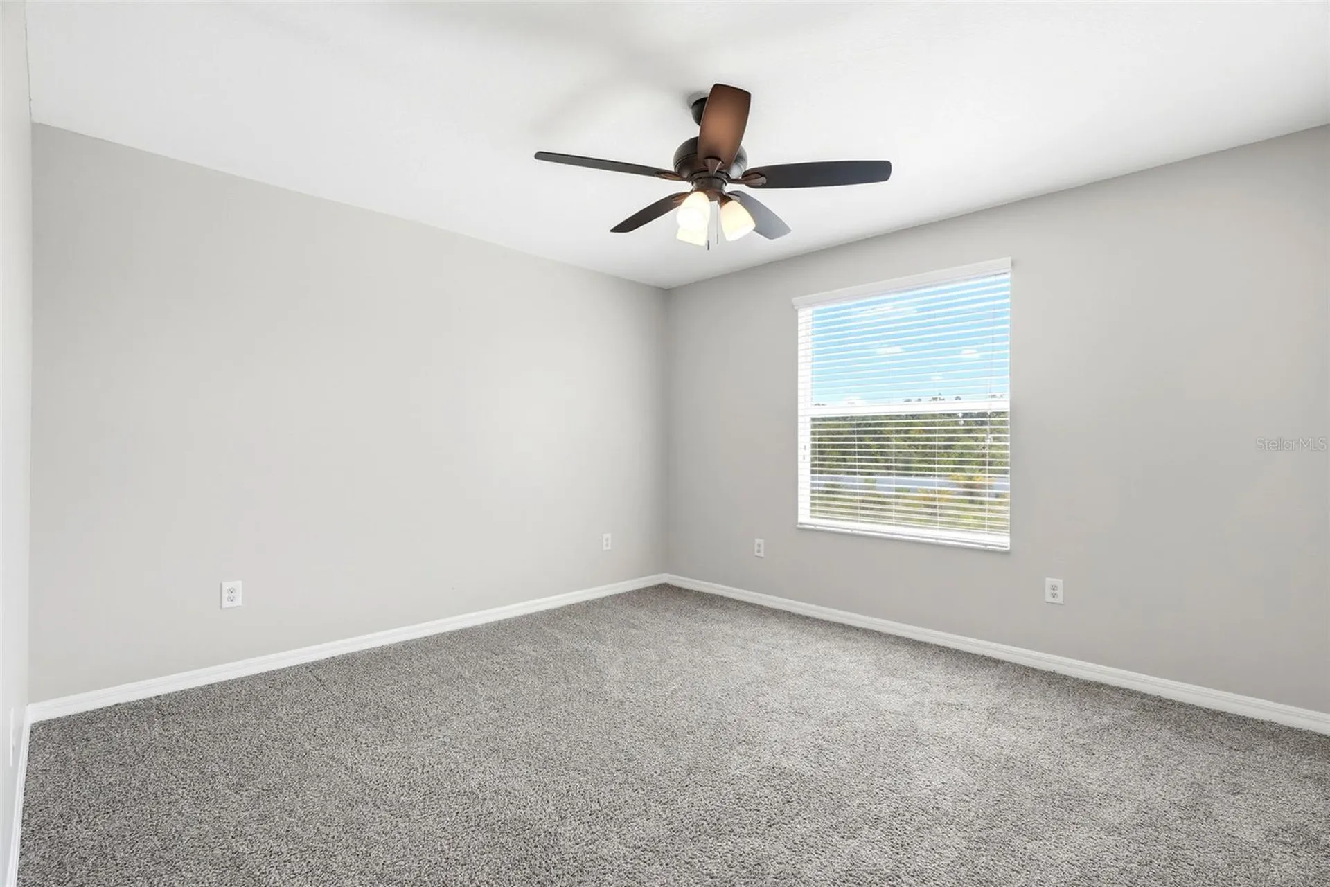909 Meadow Glade Drive Ruskin FL 33570