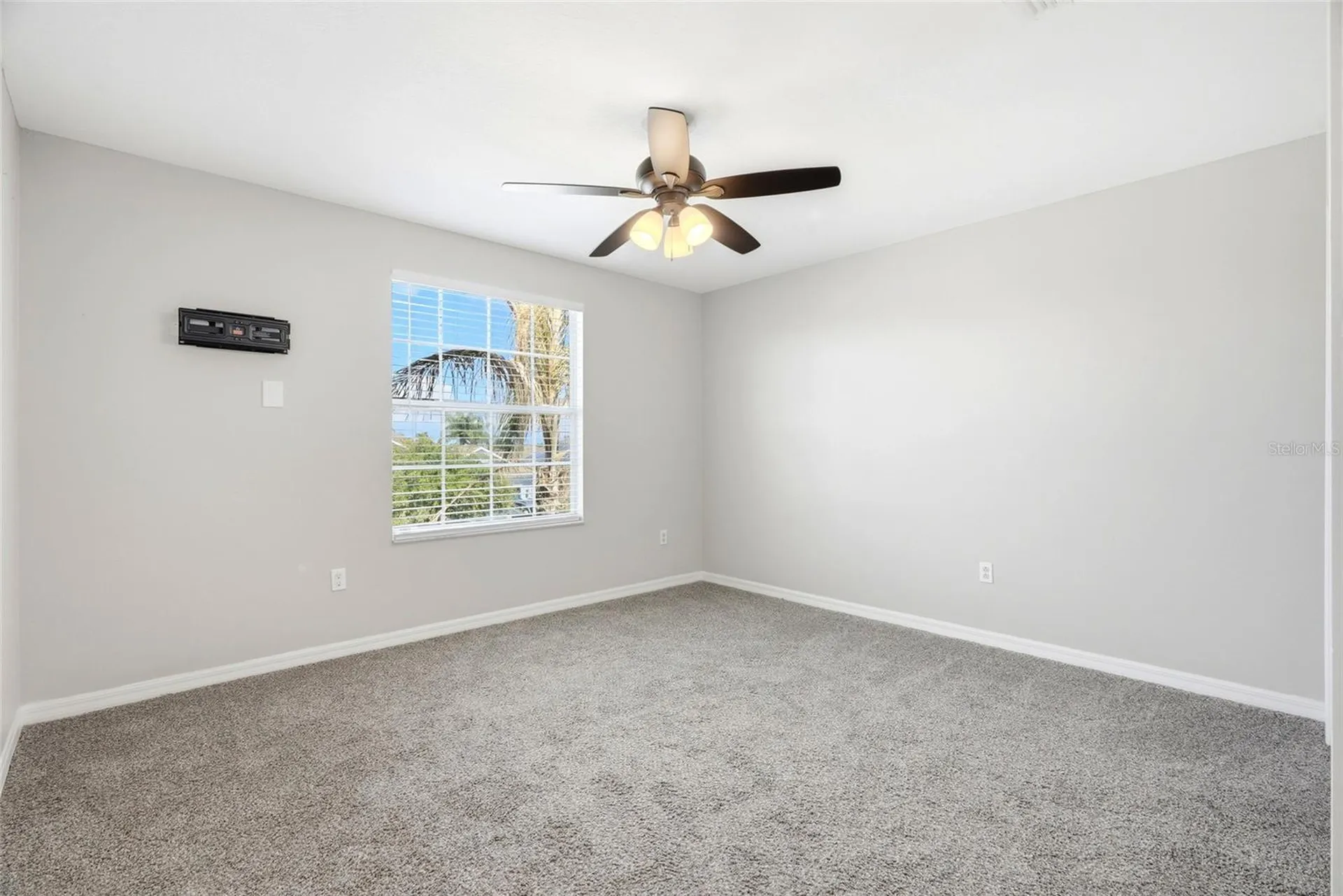 909 Meadow Glade Drive Ruskin FL 33570