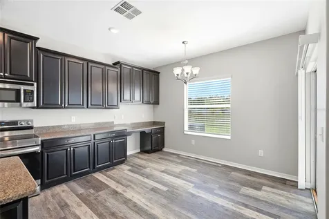 909 Meadow Glade Drive Ruskin FL 33570