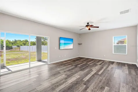909 Meadow Glade Drive Ruskin FL 33570