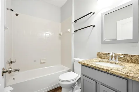 909 Meadow Glade Drive Ruskin FL 33570