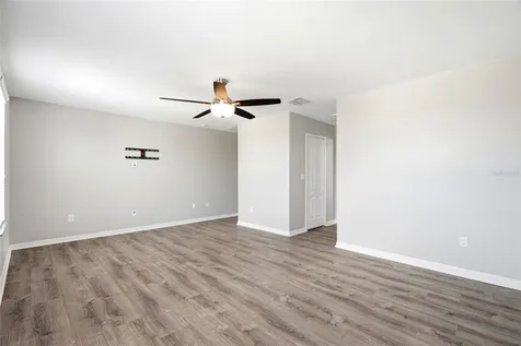 909 Meadow Glade Drive Ruskin FL 33570