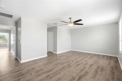 909 Meadow Glade Drive Ruskin FL 33570