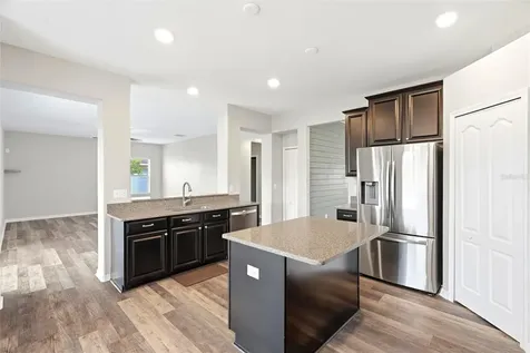 909 Meadow Glade Drive Ruskin FL 33570