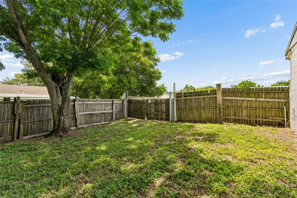 37913 Wicklow Avenue Zephyrhills FL 33541