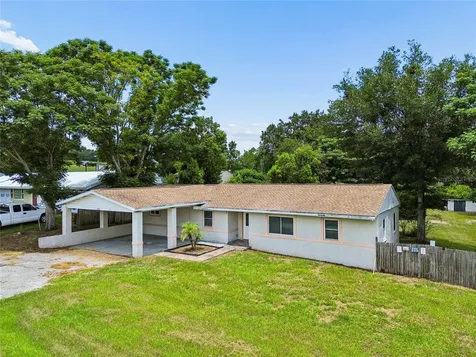 37913 Wicklow Avenue Zephyrhills FL 33541