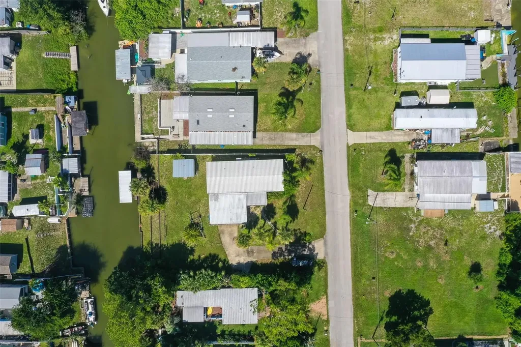 110 Charles Street Edgewater FL 32141