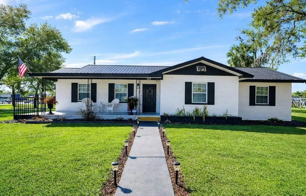 304 NE 1st Street Chiefland FL 32626