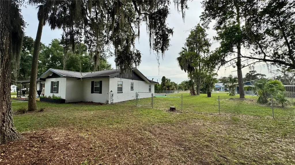 304 NE 1st Street Chiefland FL 32626
