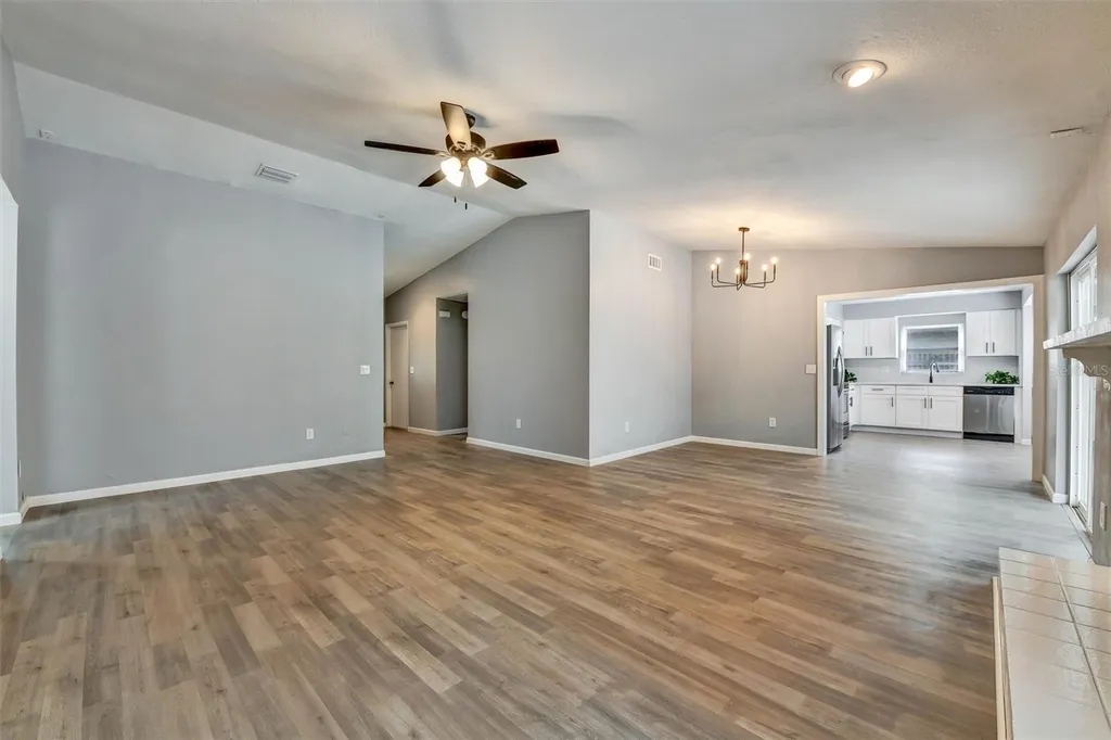 4914 Oakshire Drive Tampa FL 33625