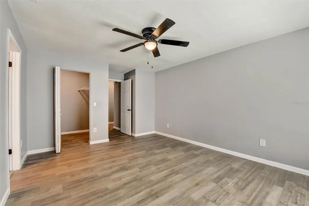 4914 Oakshire Drive Tampa FL 33625