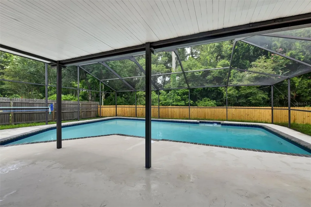 4914 Oakshire Drive Tampa FL 33625
