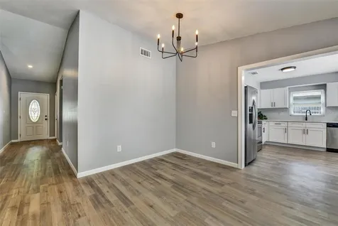 4914 Oakshire Drive Tampa FL 33625