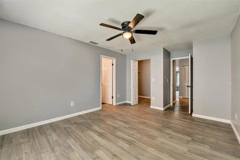 4914 Oakshire Drive Tampa FL 33625