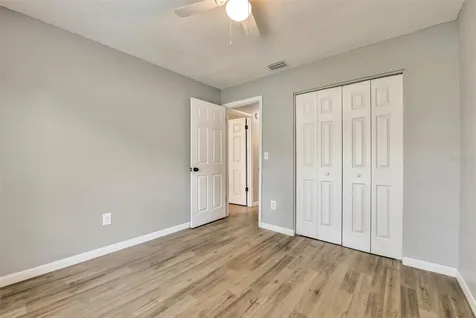 4914 Oakshire Drive Tampa FL 33625