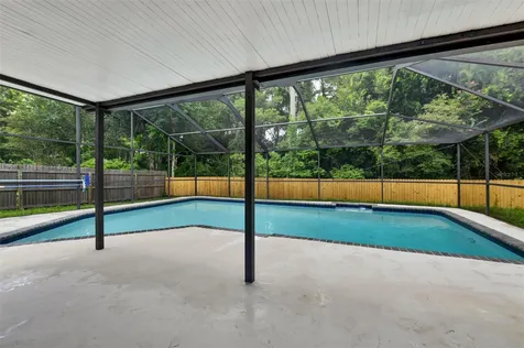 4914 Oakshire Drive Tampa FL 33625