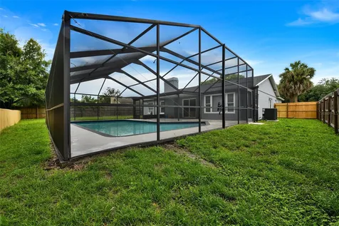 4914 Oakshire Drive Tampa FL 33625