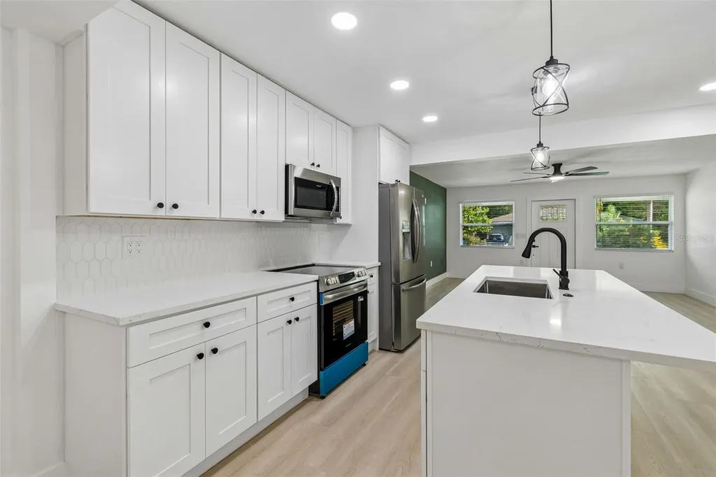 1509 15th Ave W Bradenton FL 34205
