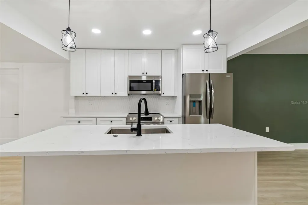 1509 15th Ave W Bradenton FL 34205