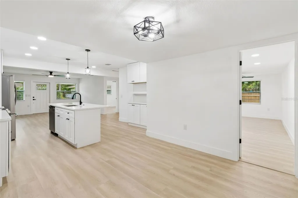 1509 15th Ave W Bradenton FL 34205