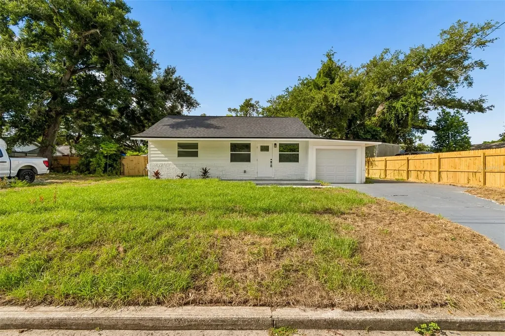 1509 15th Ave W Bradenton FL 34205