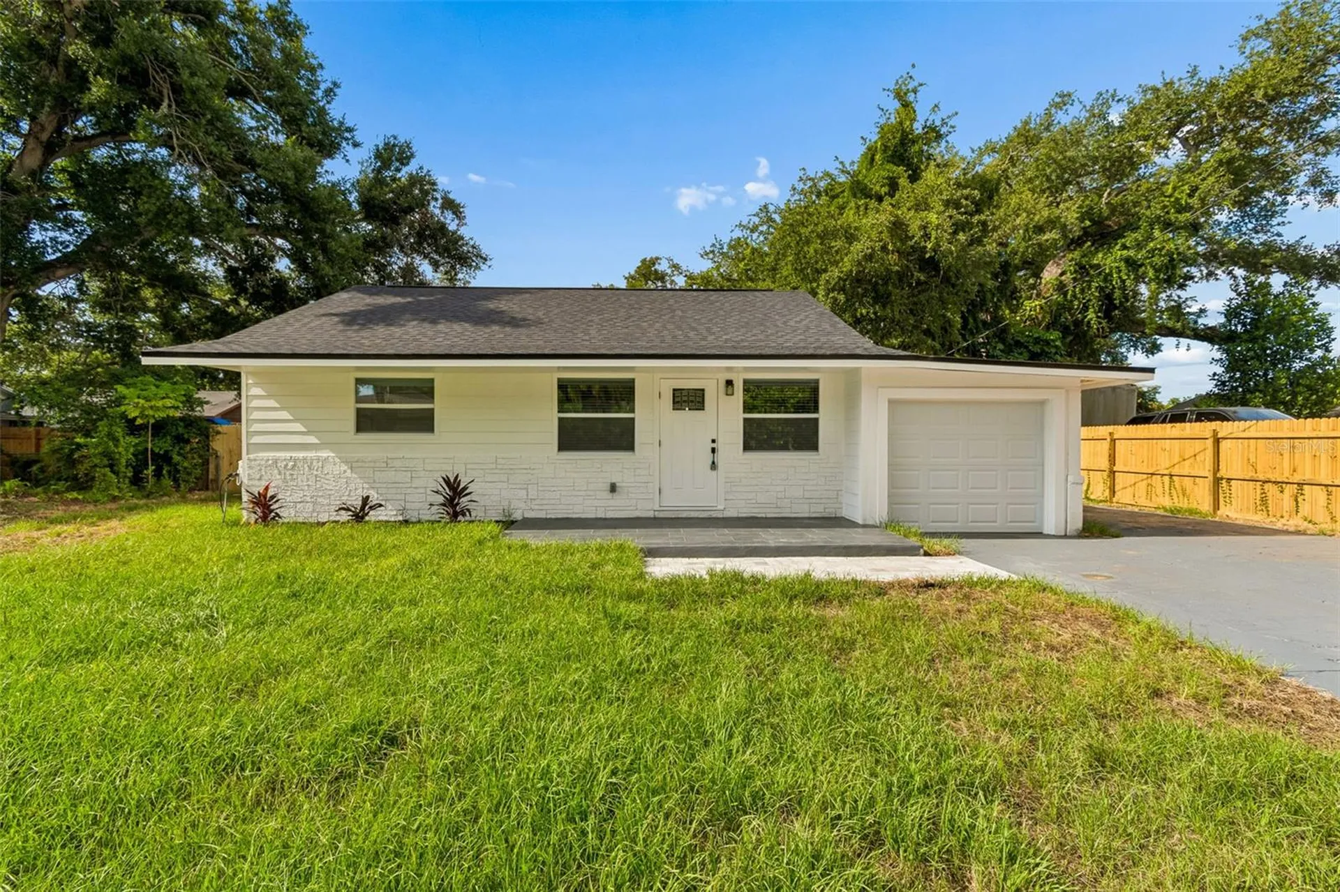 1509 15th Ave W Bradenton FL 34205