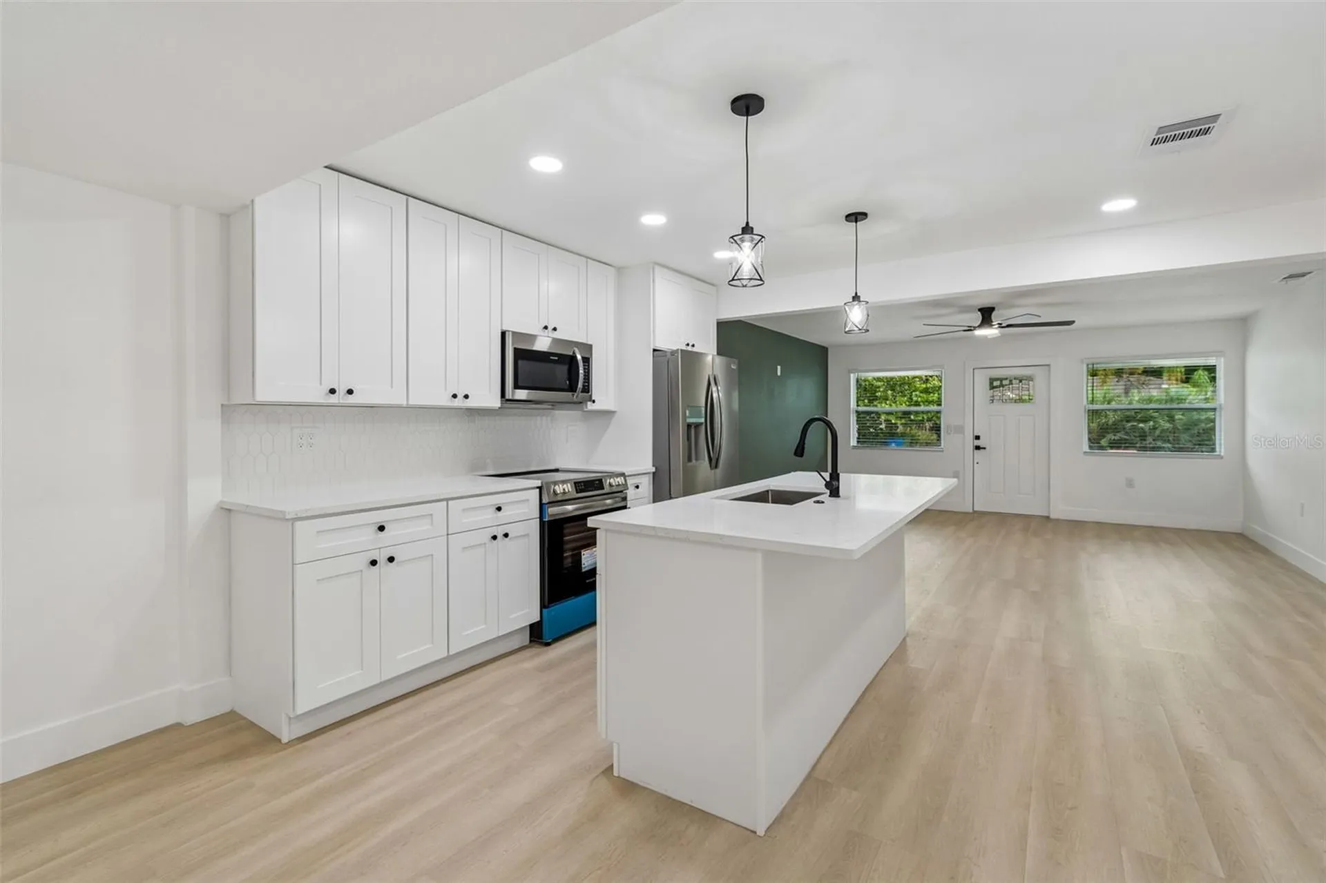 1509 15th Ave W Bradenton FL 34205