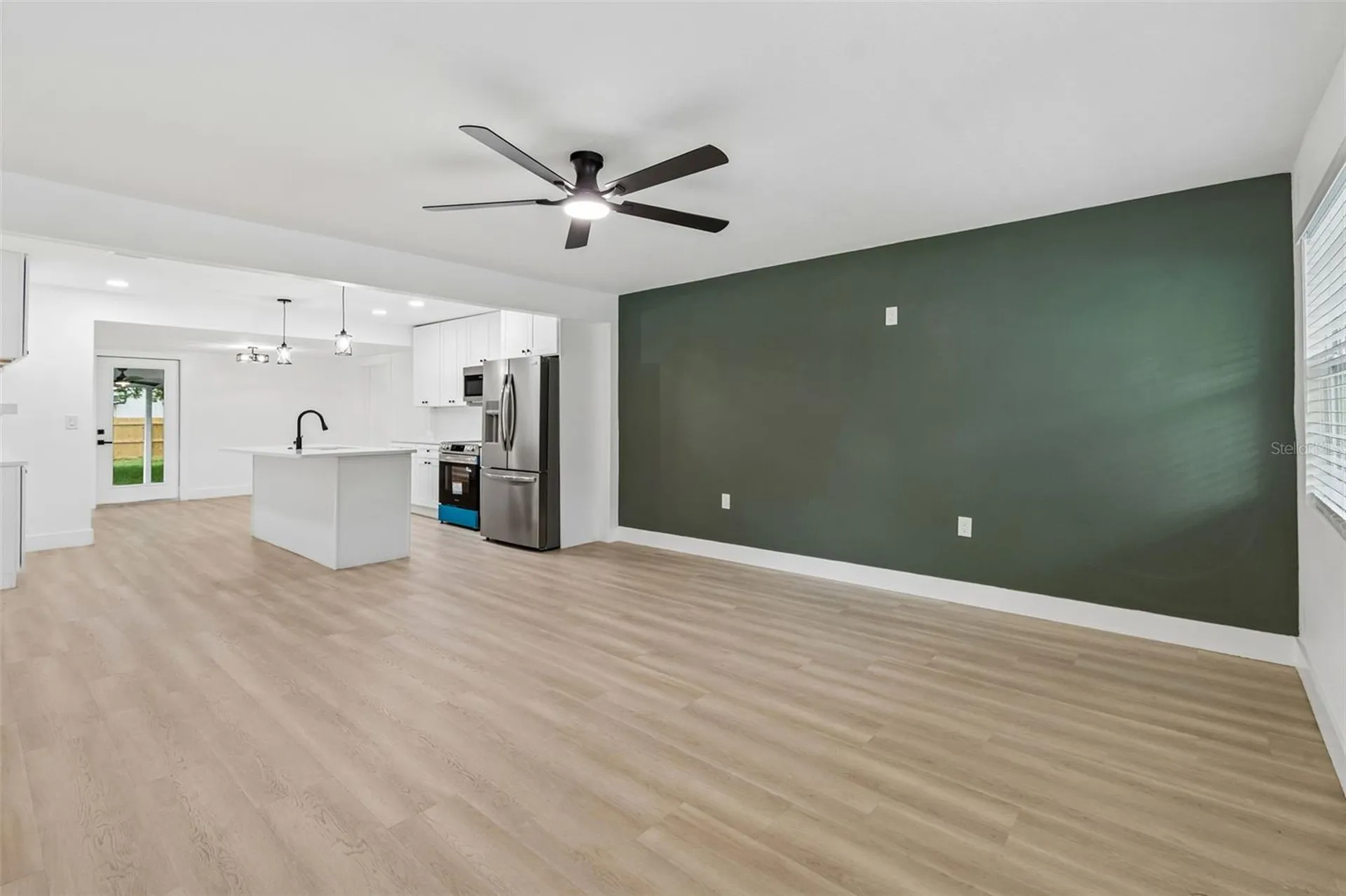 1509 15th Ave W Bradenton FL 34205