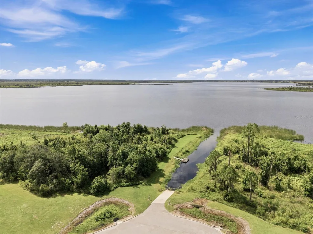 3210 Great Heron Loop Polk City FL 33868