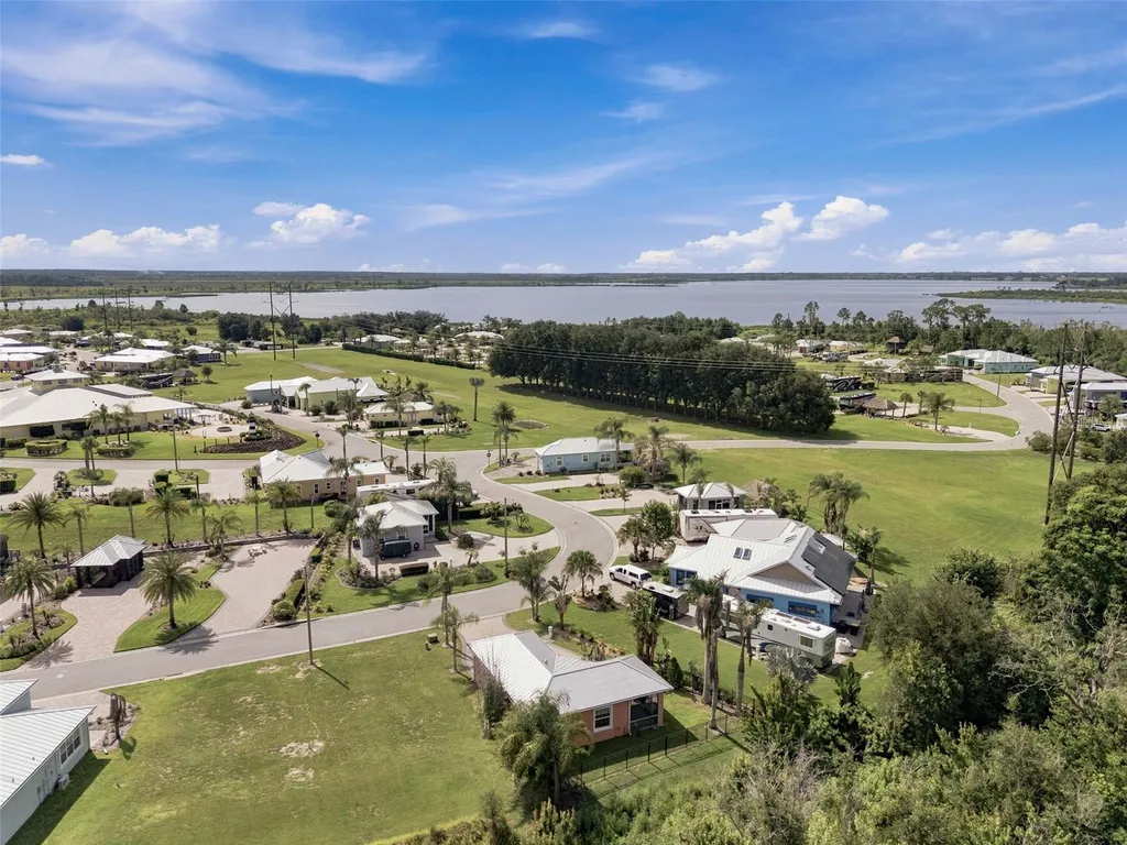 3210 Great Heron Loop Polk City FL 33868