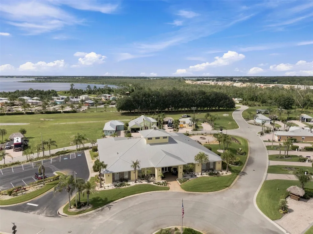 3210 Great Heron Loop Polk City FL 33868