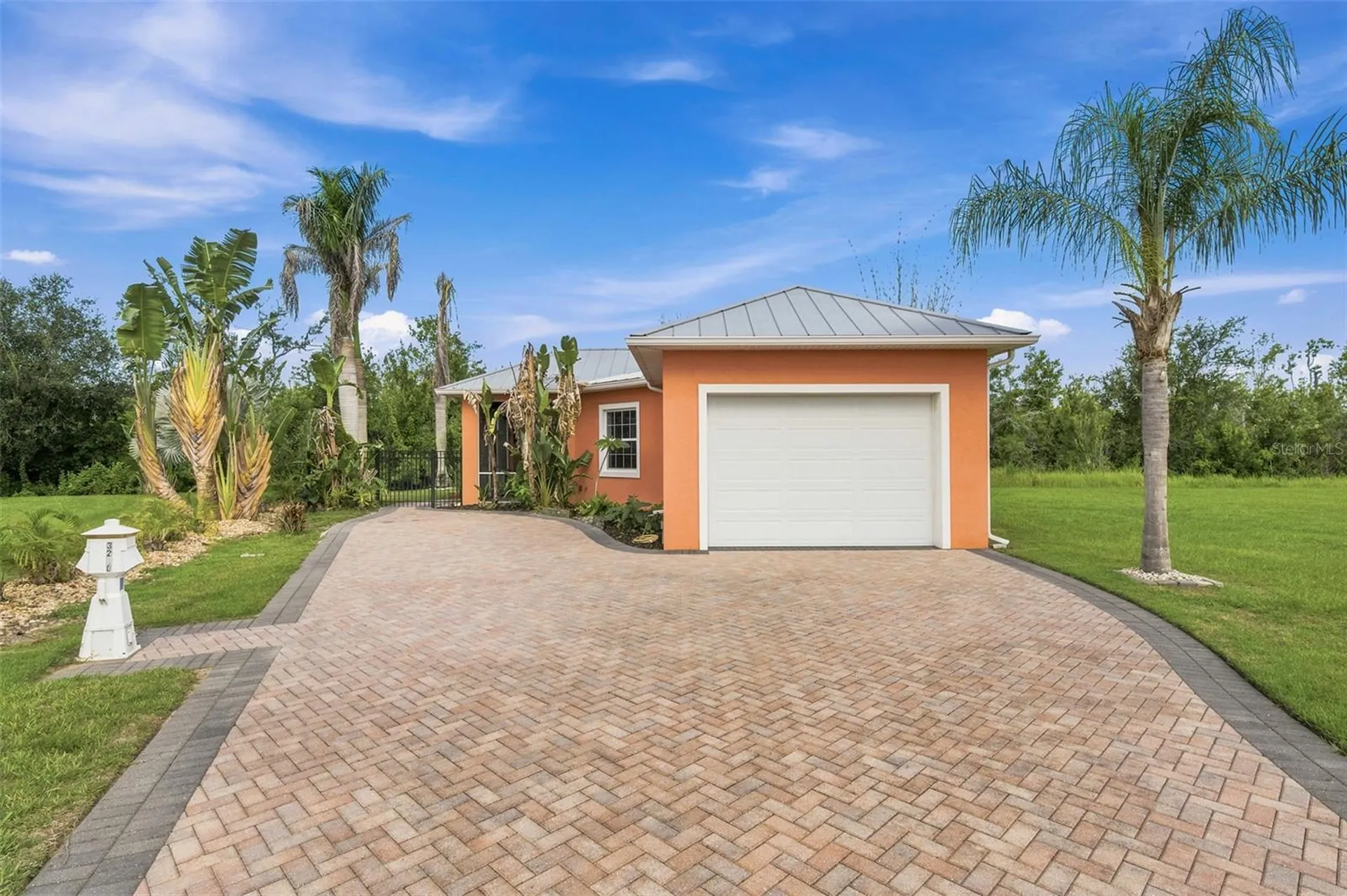 3210 Great Heron Loop Polk City FL 33868