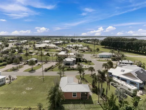 3210 Great Heron Loop Polk City FL 33868
