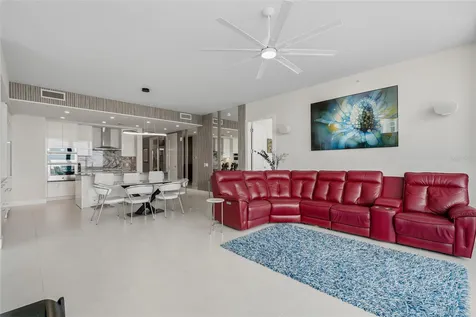 301 1st Street S St Petersburg FL 33701