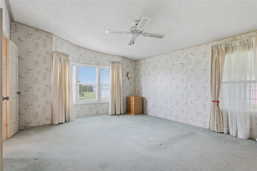 36642 Lakewood Drive Zephyrhills FL 33542