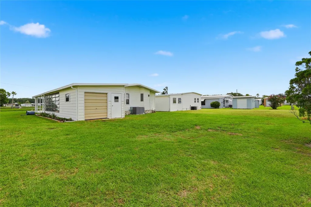 36642 Lakewood Drive Zephyrhills FL 33542