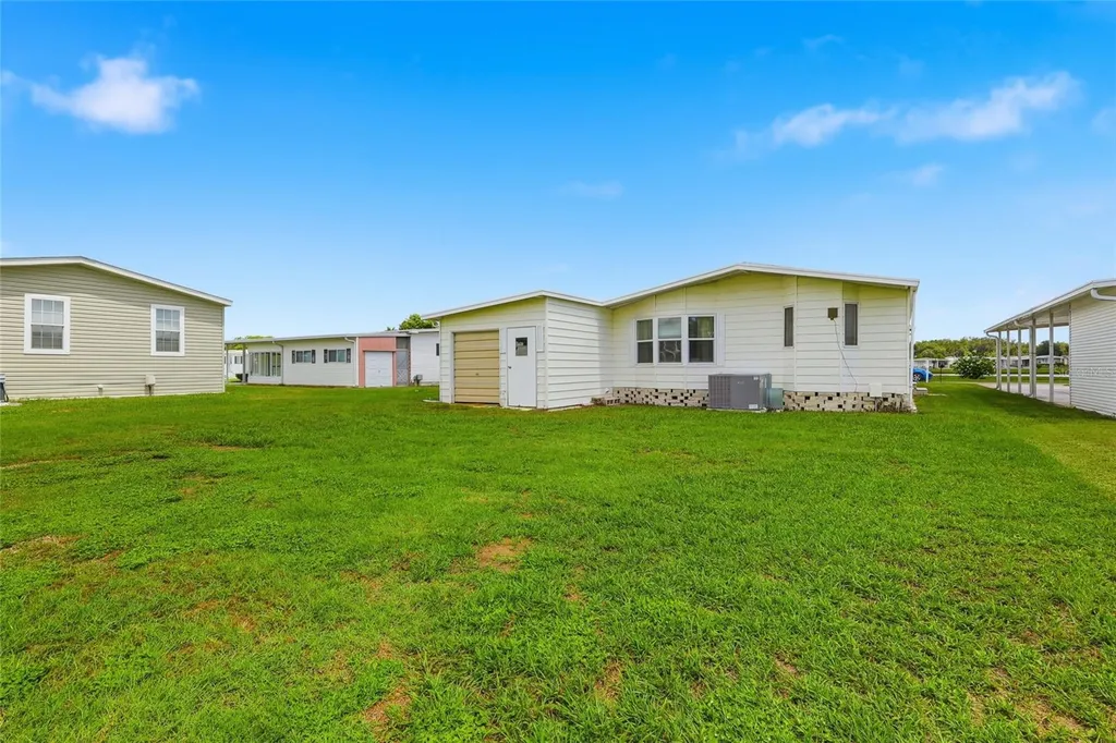 36642 Lakewood Drive Zephyrhills FL 33542