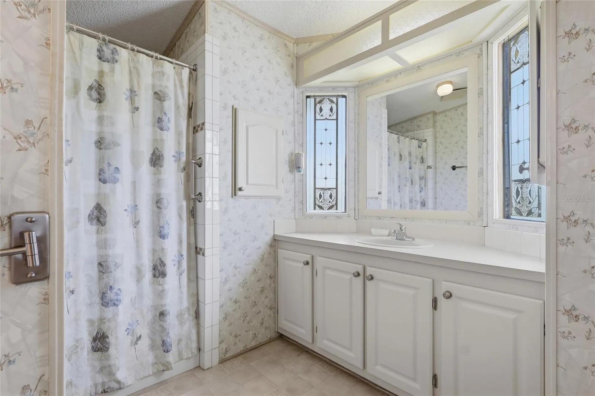 36642 Lakewood Drive Zephyrhills FL 33542