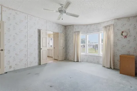 36642 Lakewood Drive Zephyrhills FL 33542