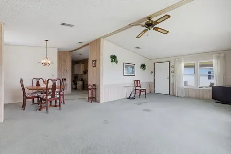36642 Lakewood Drive Zephyrhills FL 33542