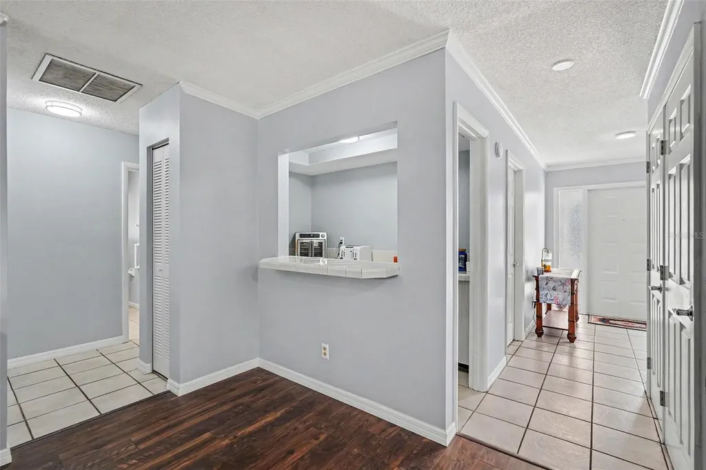 1501 New Bedford Drive Sun City Center FL 33573