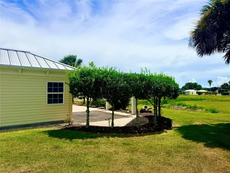 9444 SE 49th Terrace Webster FL 33597